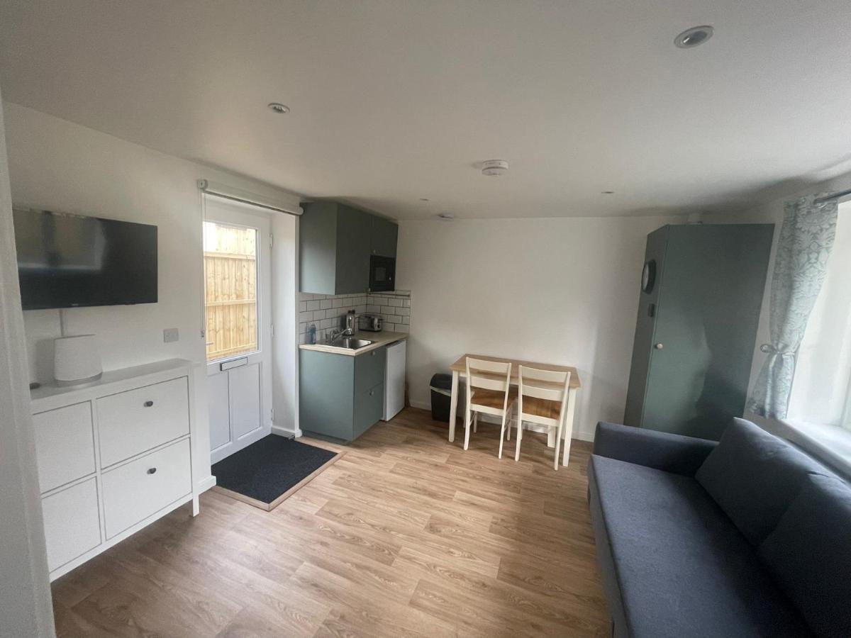 Salisbury Guest Annex Apartment Bagian luar foto