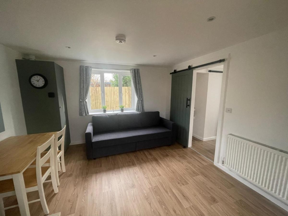 Salisbury Guest Annex Apartment Bagian luar foto