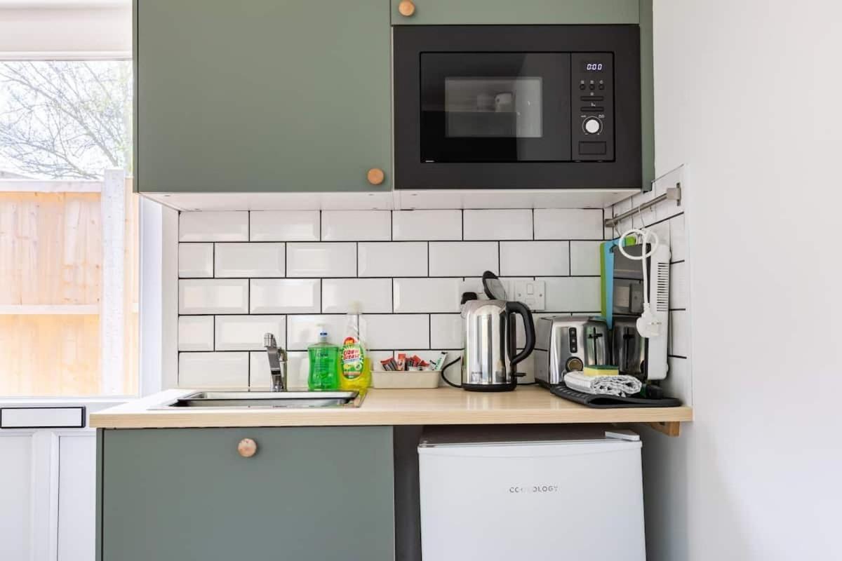 Salisbury Guest Annex Apartment Bagian luar foto