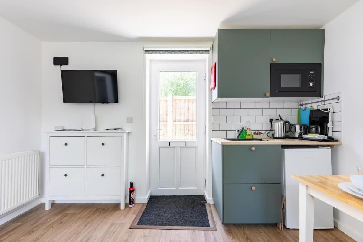 Salisbury Guest Annex Apartment Bagian luar foto